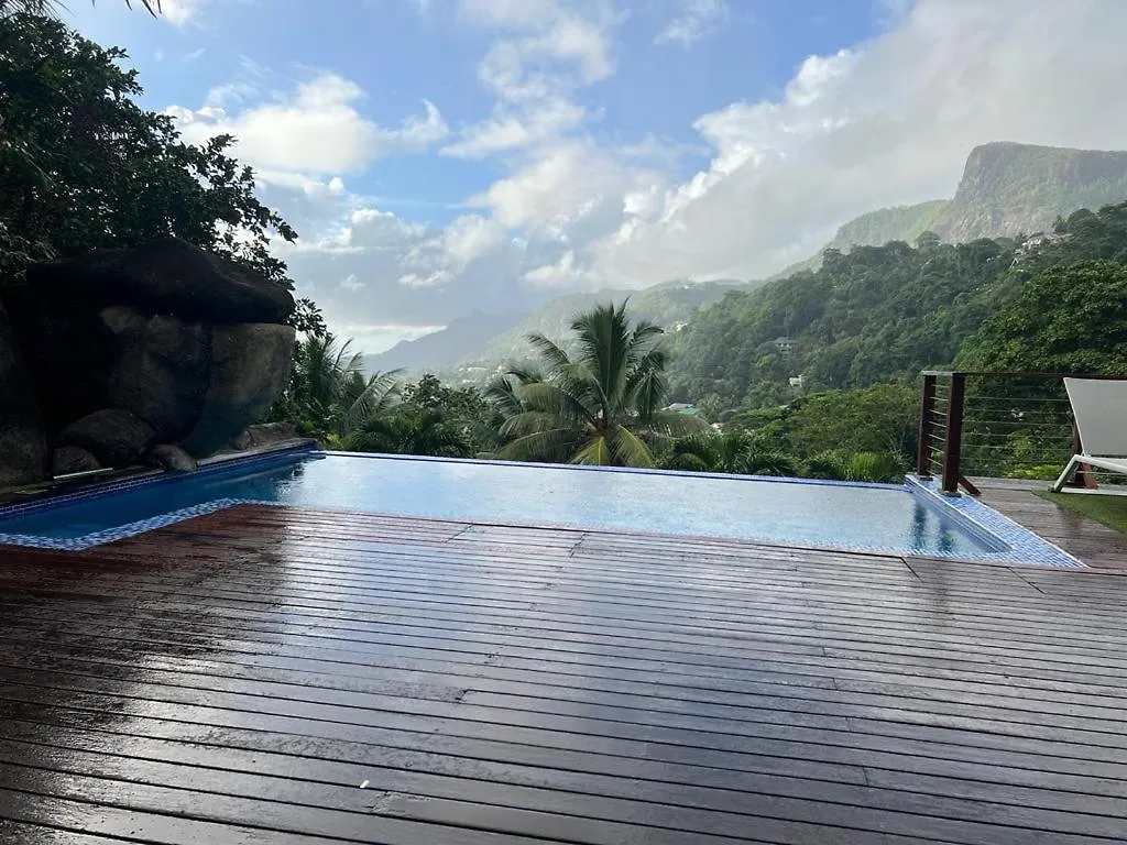 Coconut Climb Villa Misere