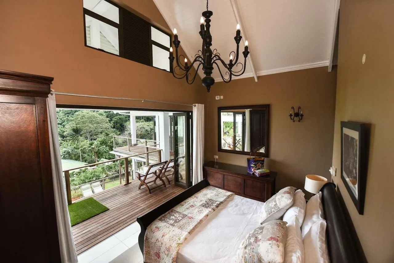 Coconut Climb Villa Misere Seychelles