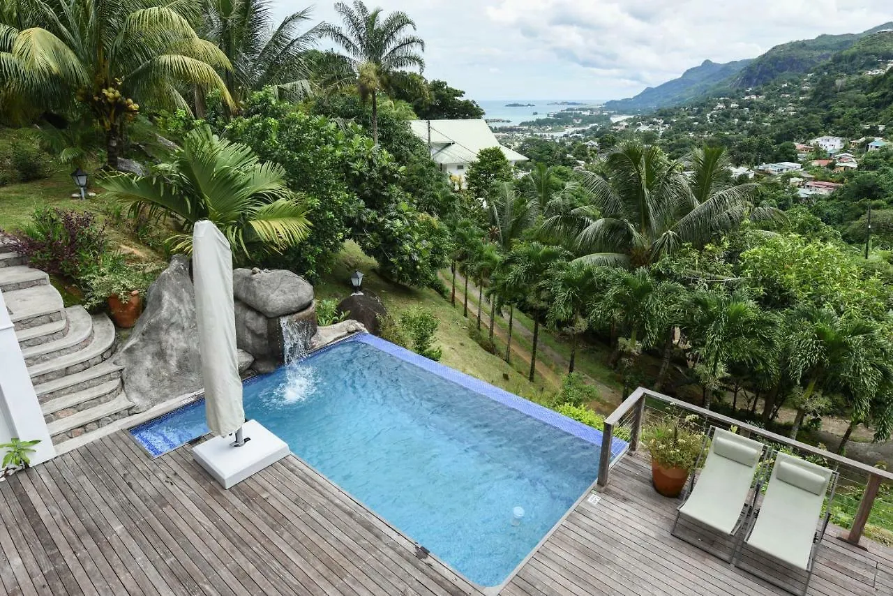 Coconut Climb Villa Misere Seychelles